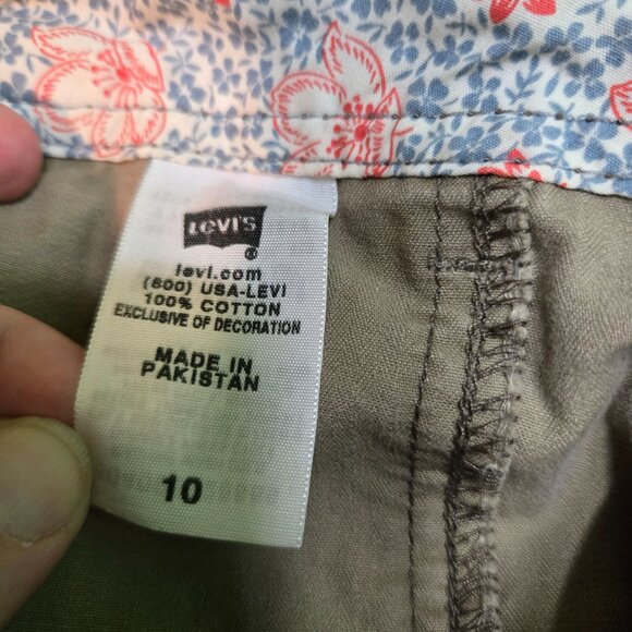 Levis shorts women size 10 tan chino 100% Cotton - Picture 3 of 7
